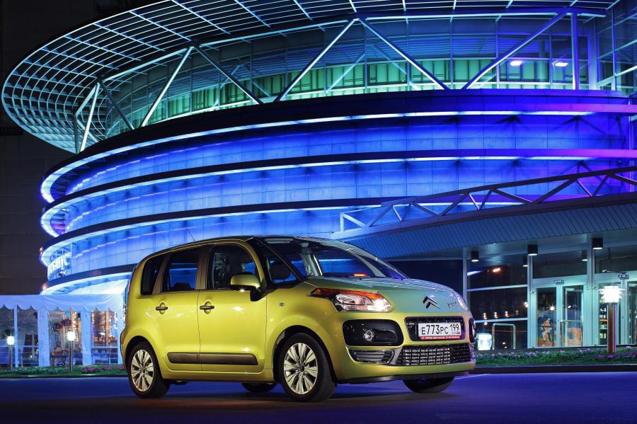 Citroen C3 Picasso 2009 года  (фото 117 из 242)